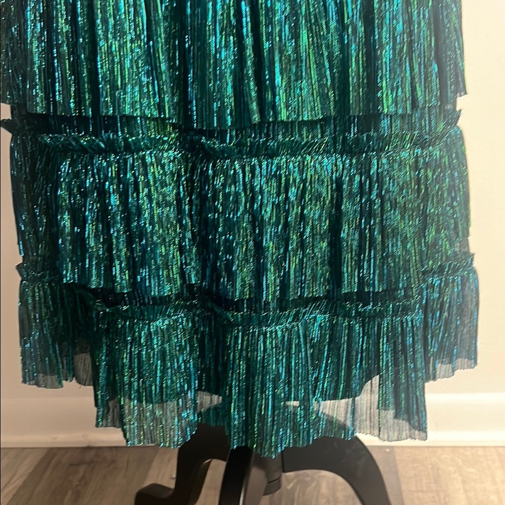 1. State Green Tiered Halter Midi Dress! - Picture 5 of 16